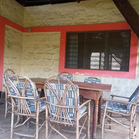 Malaika Holiday Villas Diani Beach Exterior foto